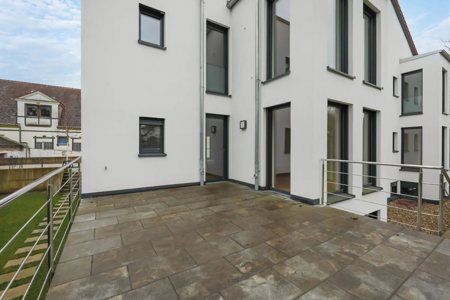 2 Zimmer Wohnung mit 101 m² in Karlsruhe – Bild 4