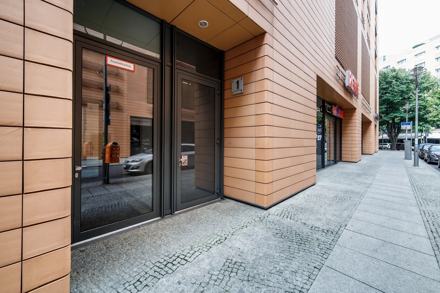 2 Zimmer Wohnung mit 83 m² in Berlin – Bild 6