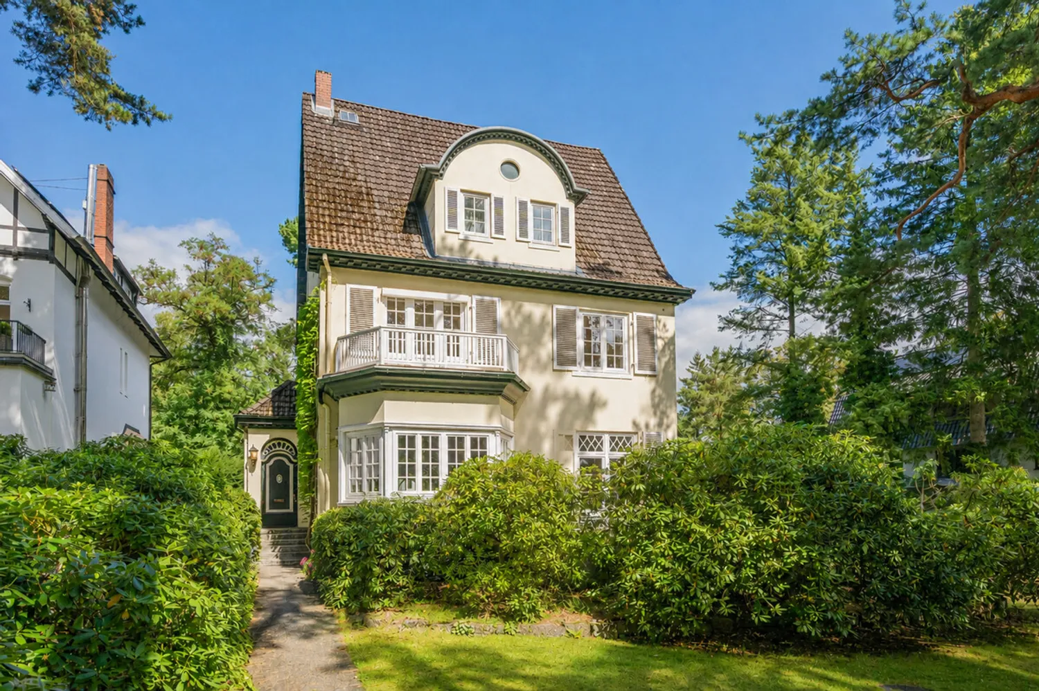 4 Zimmer Wohnung mit 125 m² in Hamburg – Bild 1