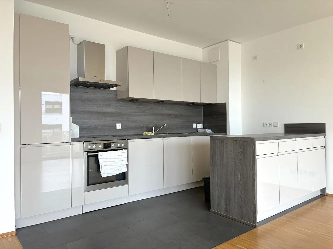 2 Zimmer Wohnung mit 76 m² in Hannover – Bild 3
