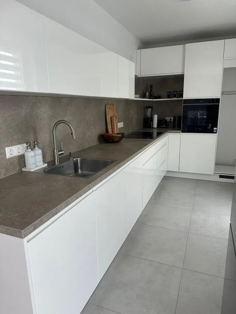 4 Zimmer Wohnung mit 132 m² in Karlsruhe – Bild 3