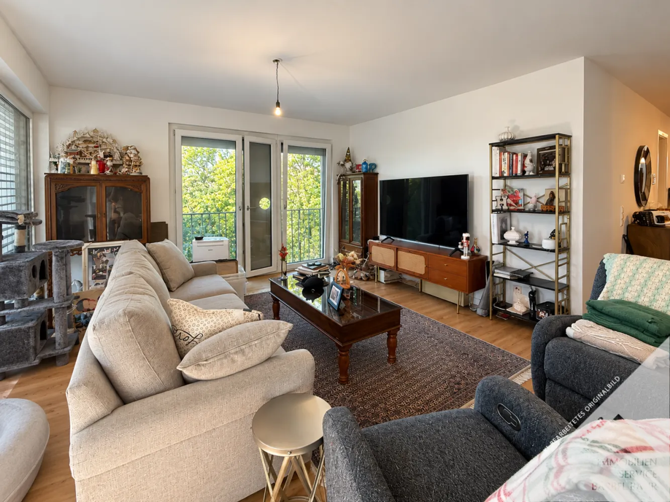 6 Zimmer Wohnung mit 157 m² in Stuttgart – Bild 2