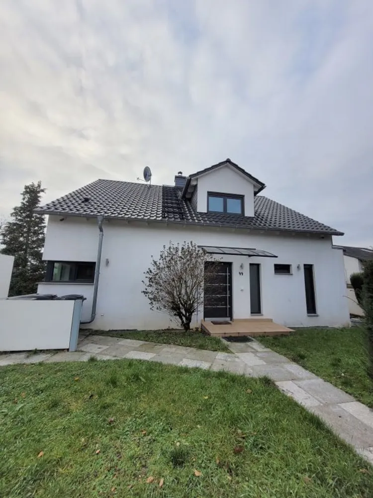 5 room house with 200 m² in Wiesbaden – Photo 3