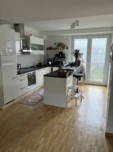 4 Zimmer Wohnung mit 139 m² in München – Bild 1