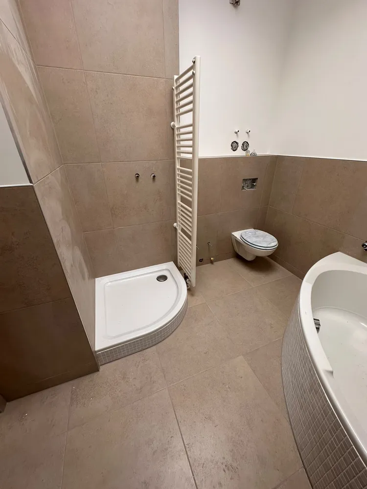 2 Zimmer Wohnung mit 95 m² in Frankfurt am Main – Bild 8