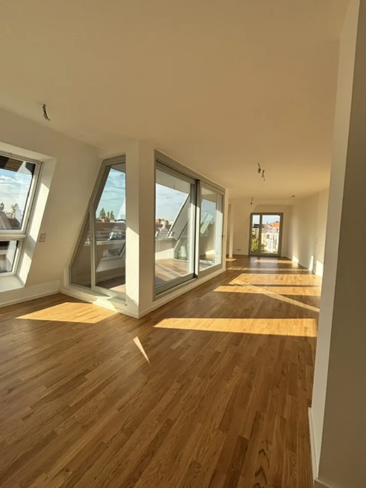 4 Zimmer Wohnung mit 122 m² in Berlin – Bild 1