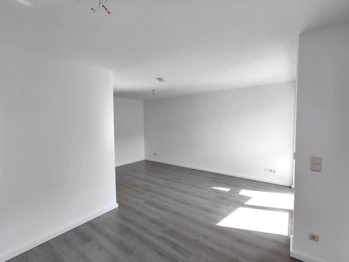 2 Zimmer Wohnung mit 45 m² in Weißenfels – Bild 2