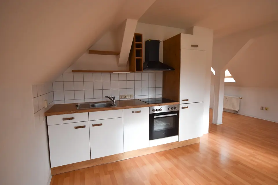 2 Zimmer Wohnung mit 70 m² in Zwickau – Bild 2