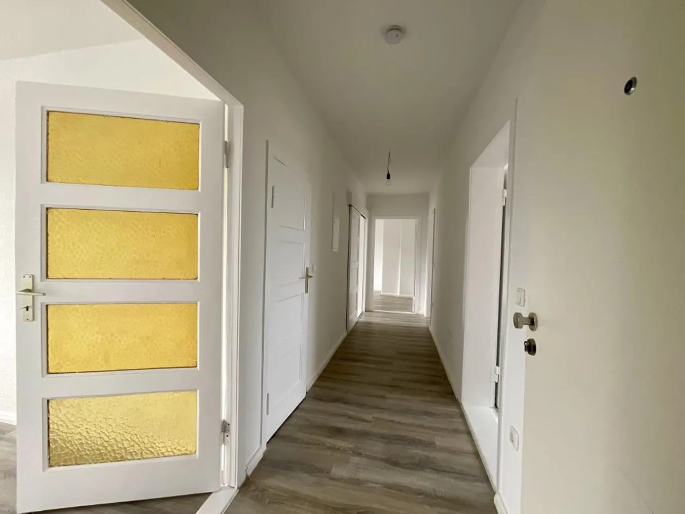 4 Zimmer Wohnung mit 87 m² in Bremerhaven – Bild 1