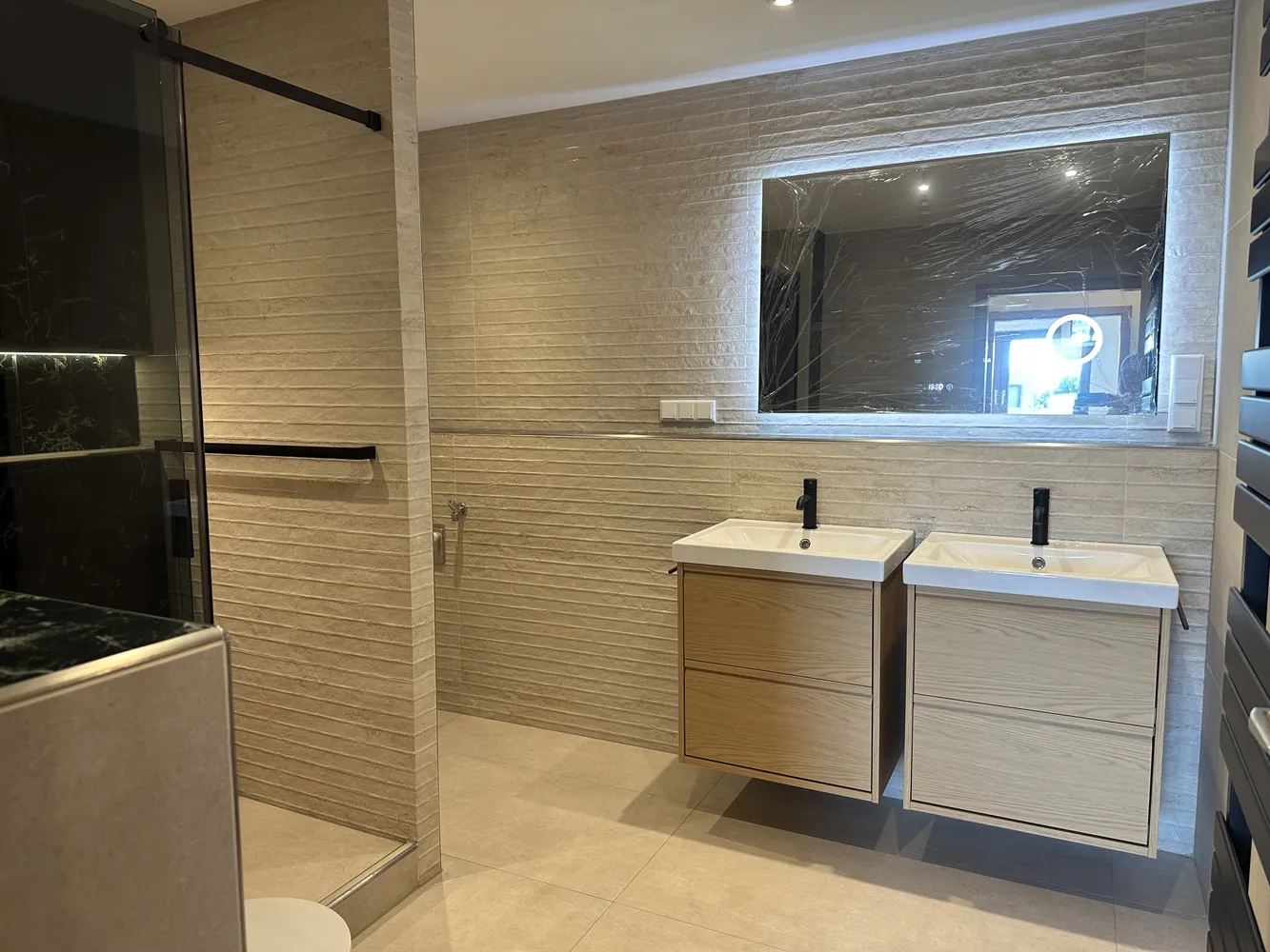 4 Zimmer Wohnung mit 99 m² in Düsseldorf – Bild 2