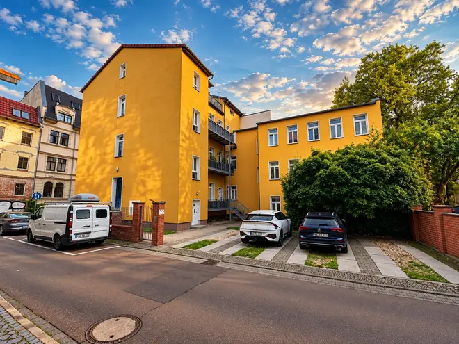 4 Zimmer Wohnung mit 120 m² in Halle (Saale) – Bild 4
