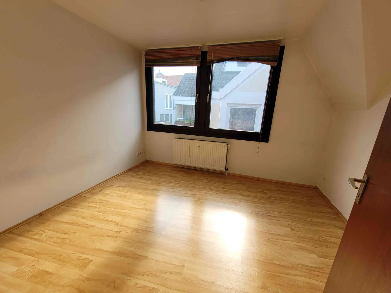 3 Zimmer Wohnung mit 106 m² in Hameln – Bild 3