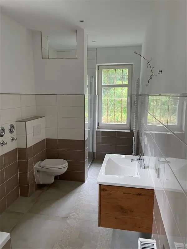 6 Zimmer Wohnung mit 221 m² in Eisenach – Bild 8