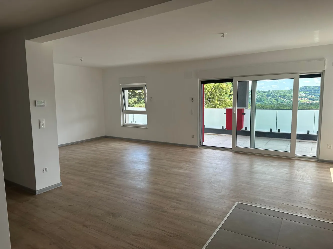 4 Zimmer Wohnung mit 100 m² in Saarbrücken – Bild 1