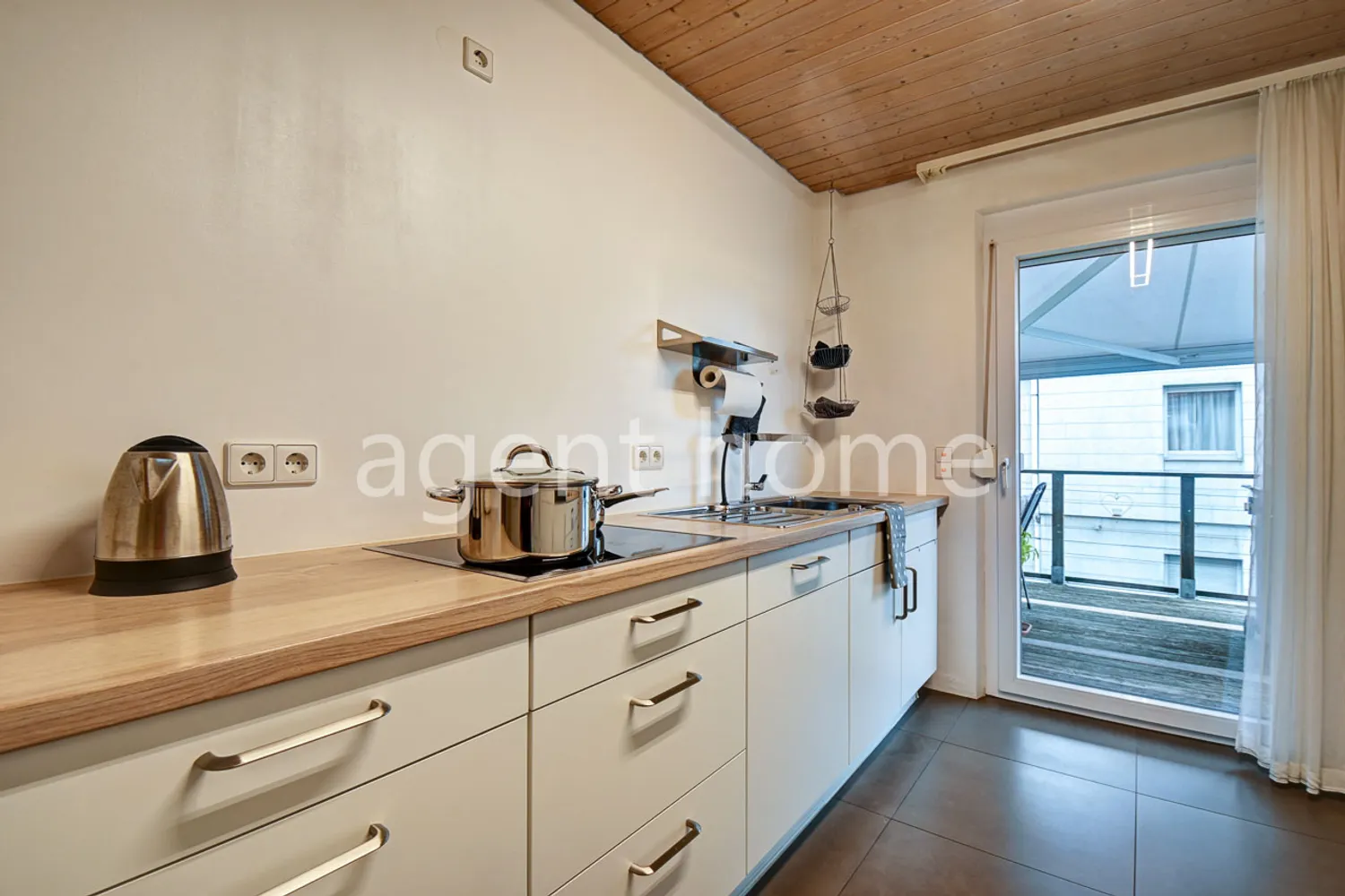 5 Zimmer Wohnung mit 92 m² in Stuttgart – Bild 7