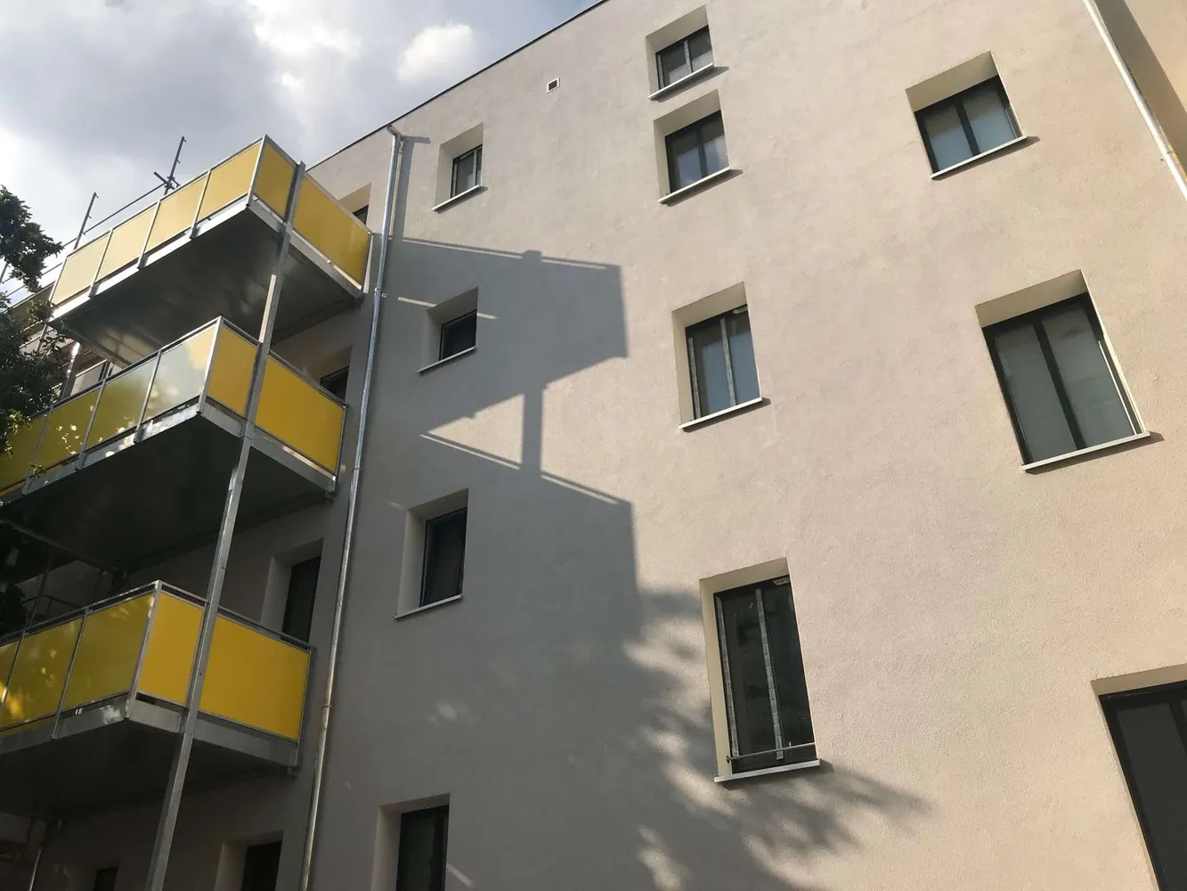3 Zimmer Wohnung mit 75 m² in Halle (Saale) – Bild 3
