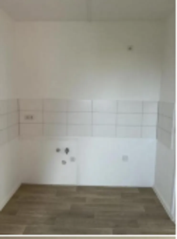 5 Zimmer Wohnung mit 104 m² in Schwerin – Bild 3