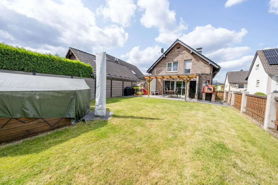 7 Zimmer Haus mit 247 m² in Leverkusen – Bild 4