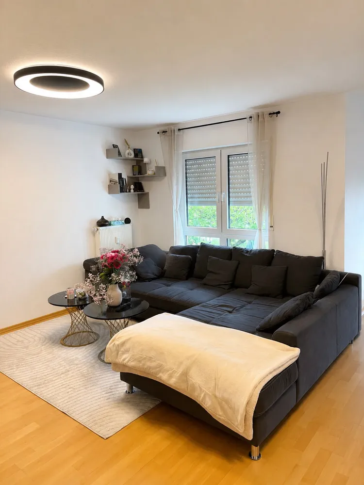2 room apartment with 61 m² in Frankfurt am Main – Photo 1