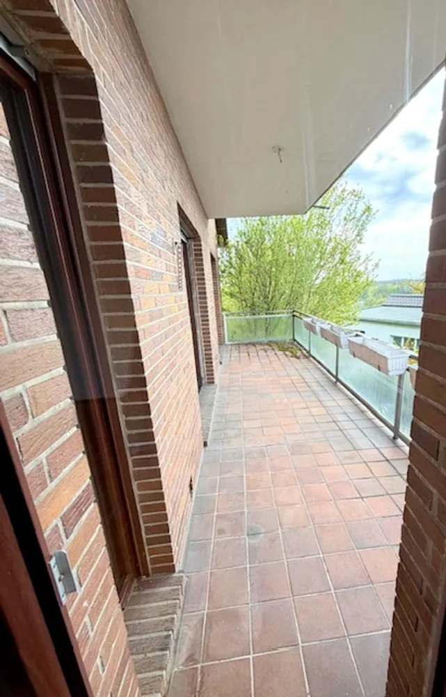 4 Zimmer Wohnung mit 180 m² in Frankfurt am Main – Bild 2