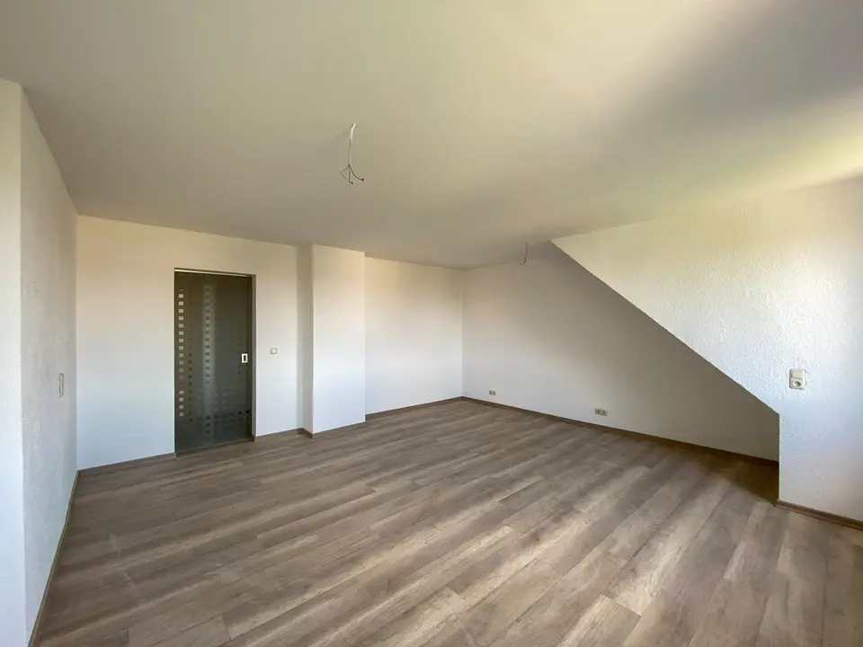 4 Zimmer Wohnung mit 90 m² in Weißenfels – Bild 6