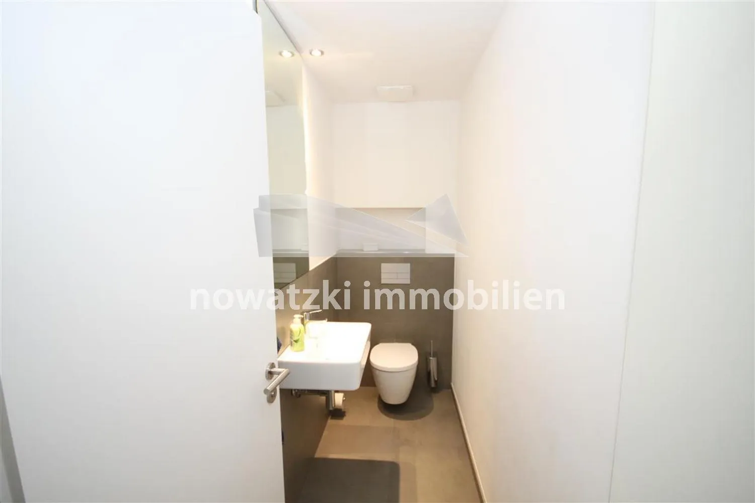 4 Zimmer Wohnung mit 128 m² in Lübeck – Bild 8