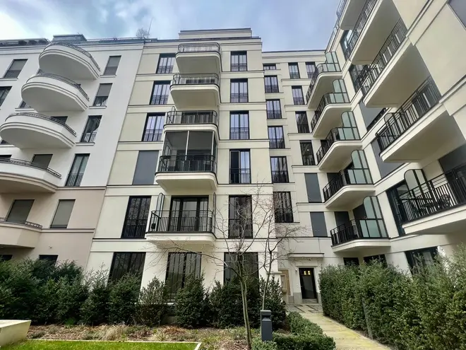 3 Zimmer Wohnung mit 128 m² in Berlin – Bild 2