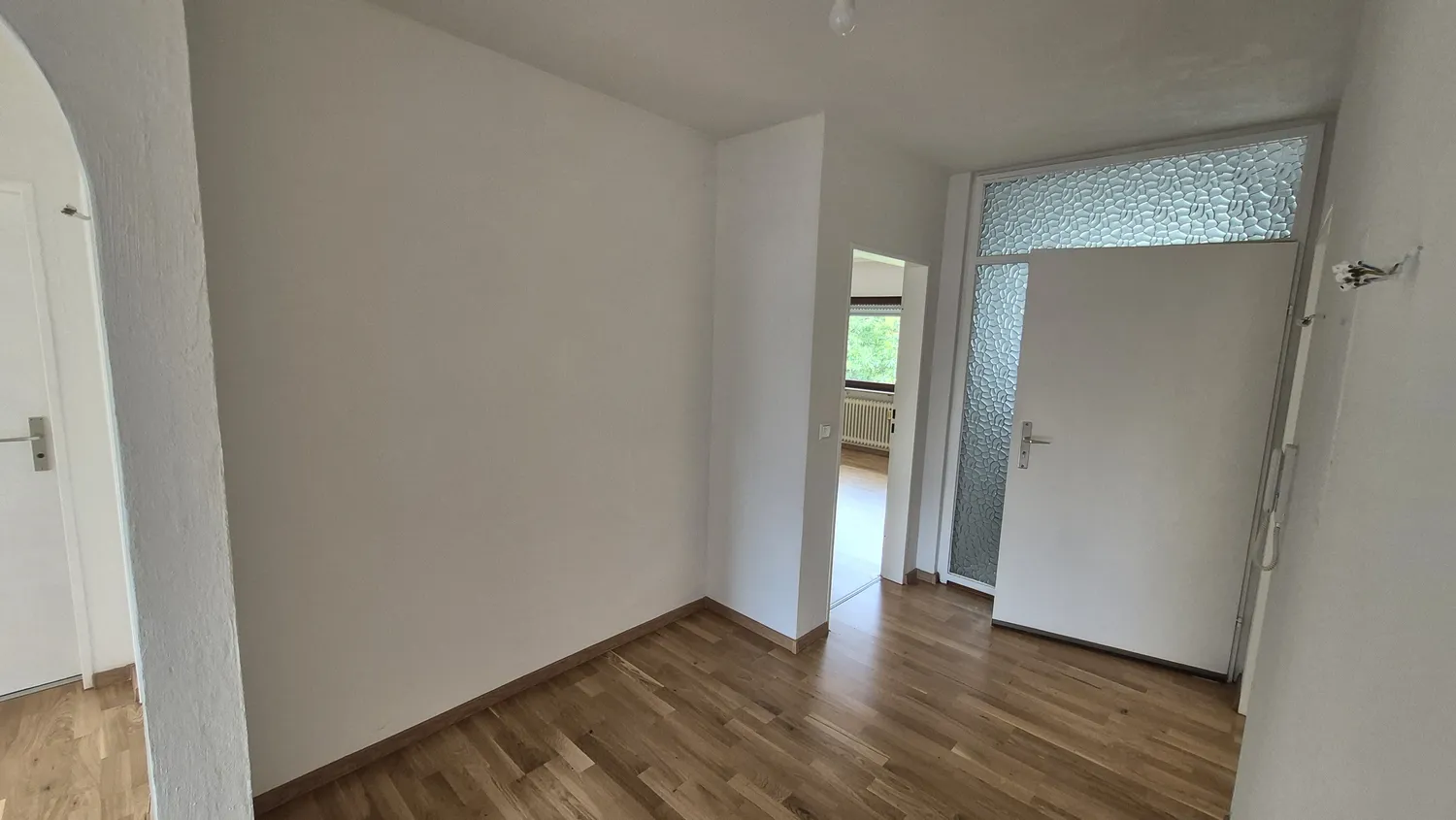 4 Zimmer Wohnung mit 103 m² in Karlsruhe – Bild 3