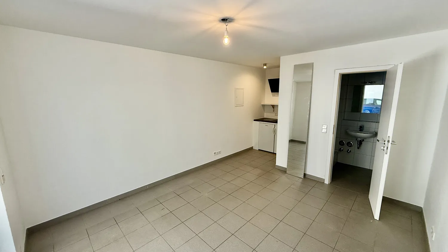 1 room apartment with 20 m² in Stuttgart – Photo 8