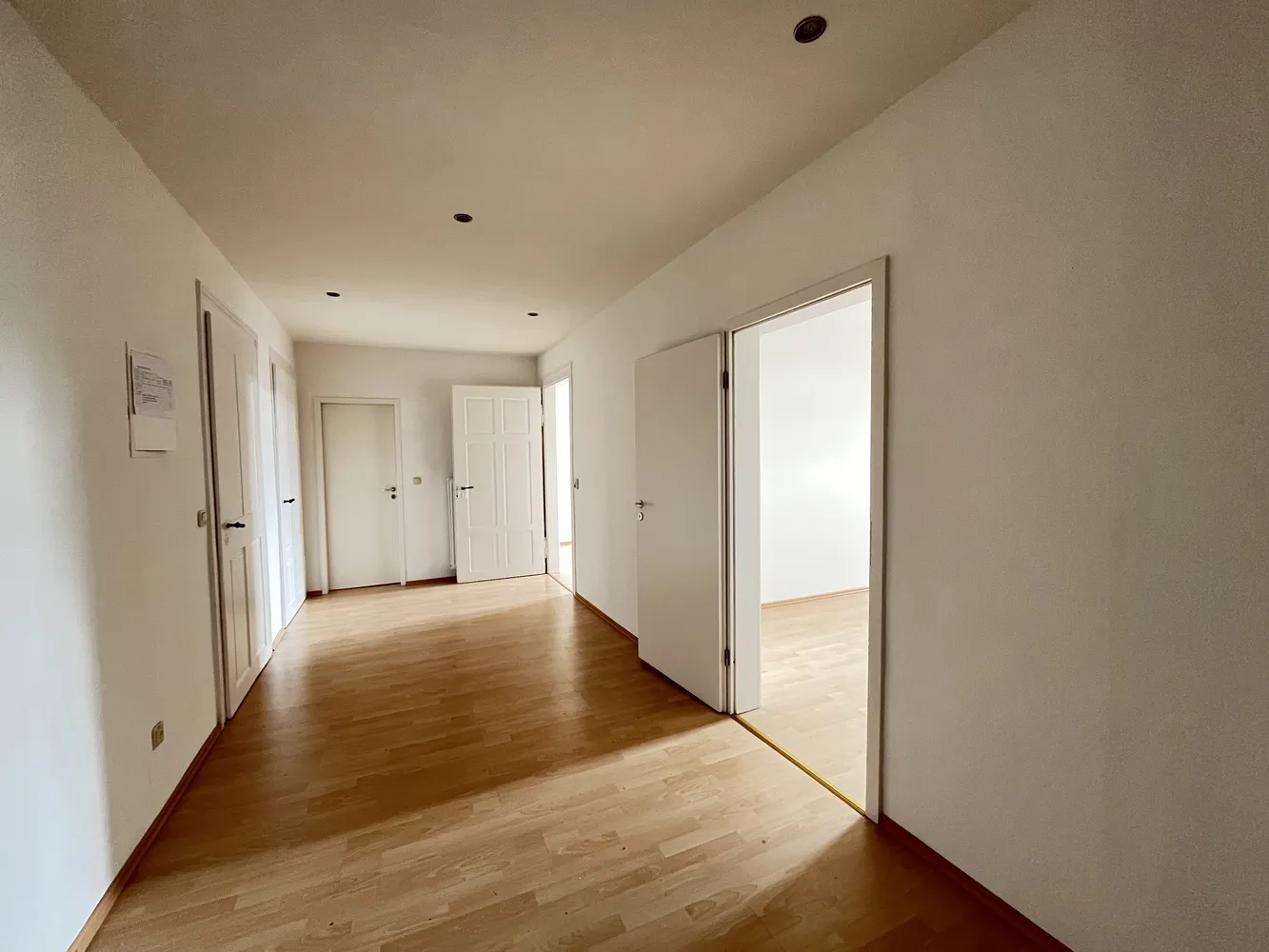 3 room apartment with 90 m² in Chemnitz – Photo 4