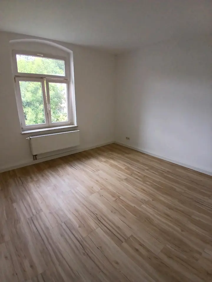 3 Zimmer Wohnung mit 108 m² in Greiz – Bild 2
