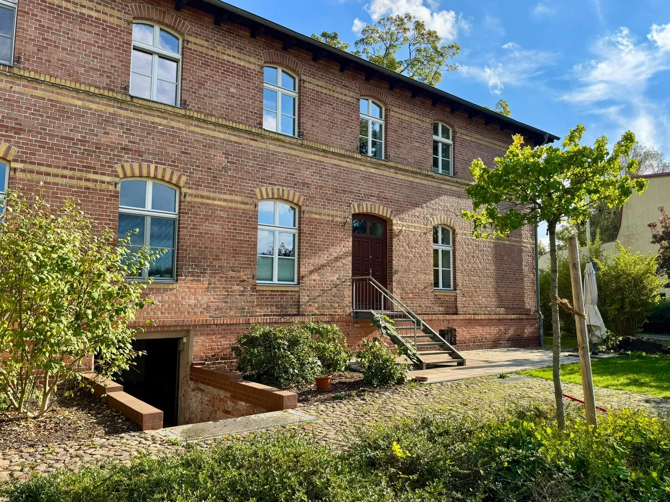 5 Zimmer Haus mit 250 m² in Berlin – Bild 1