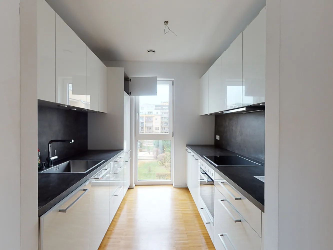 3 Zimmer Wohnung mit 113 m² in Frankfurt am Main – Bild 2