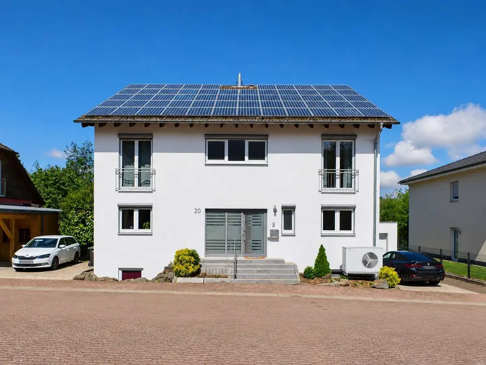 7 Zimmer Haus mit 285 m² in Saarbrücken – Bild 2
