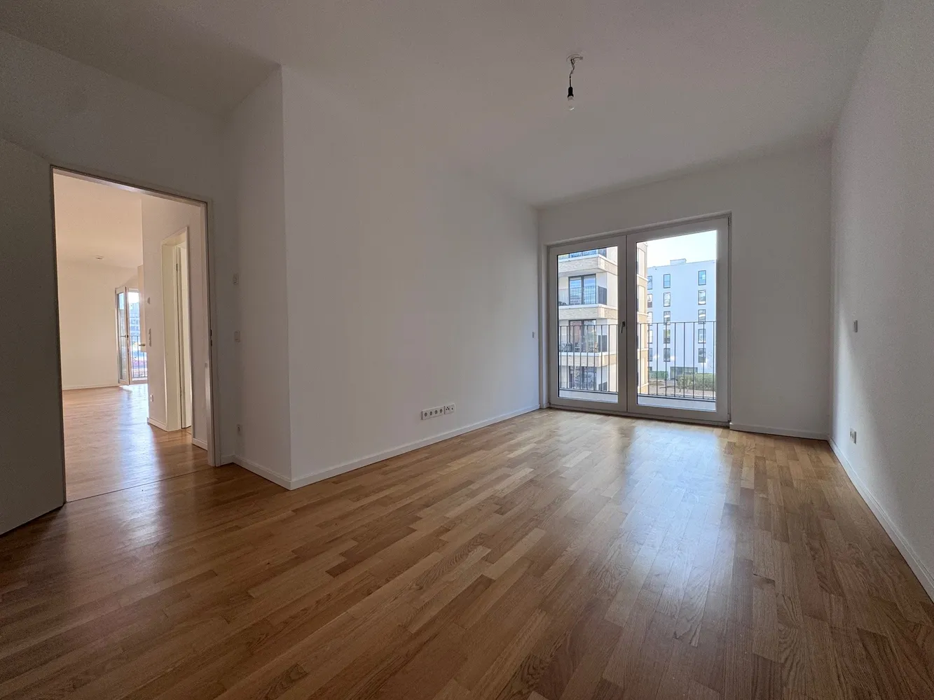 3 Zimmer Wohnung mit 85 m² in Berlin – Bild 2