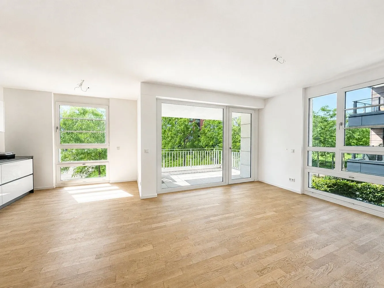 3 Zimmer Wohnung mit 93 m² in Düsseldorf – Bild 2