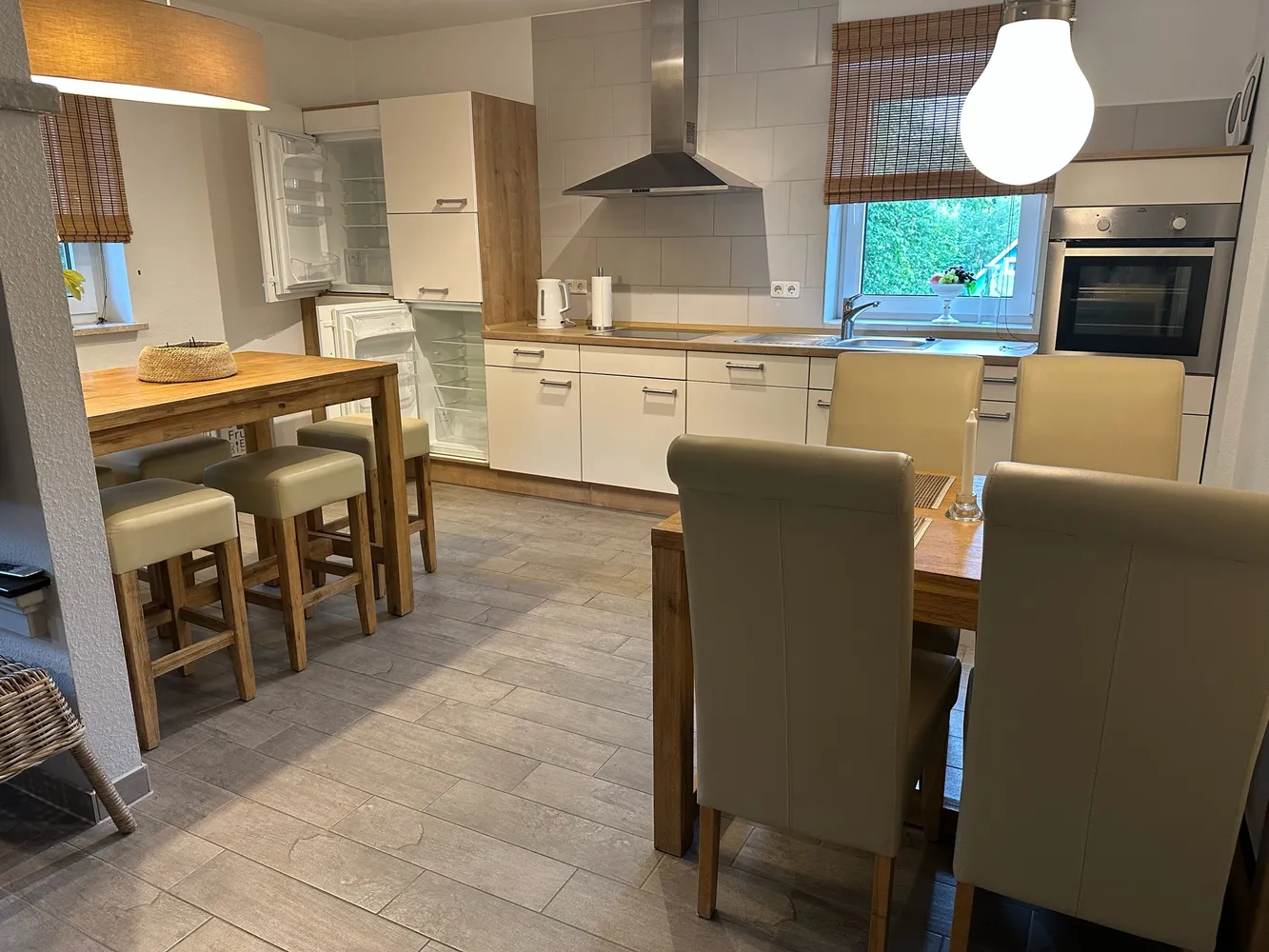 4 Zimmer Wohnung mit 135 m² in Neumünster – Bild 1