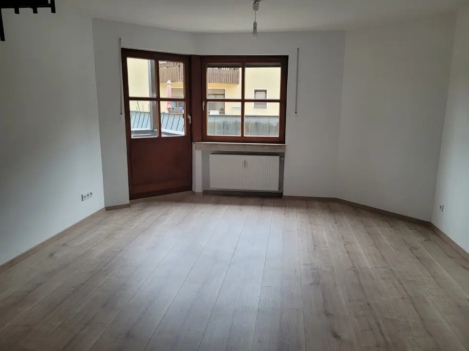 4 Zimmer Wohnung mit 86 m² in Straubing – Bild 2