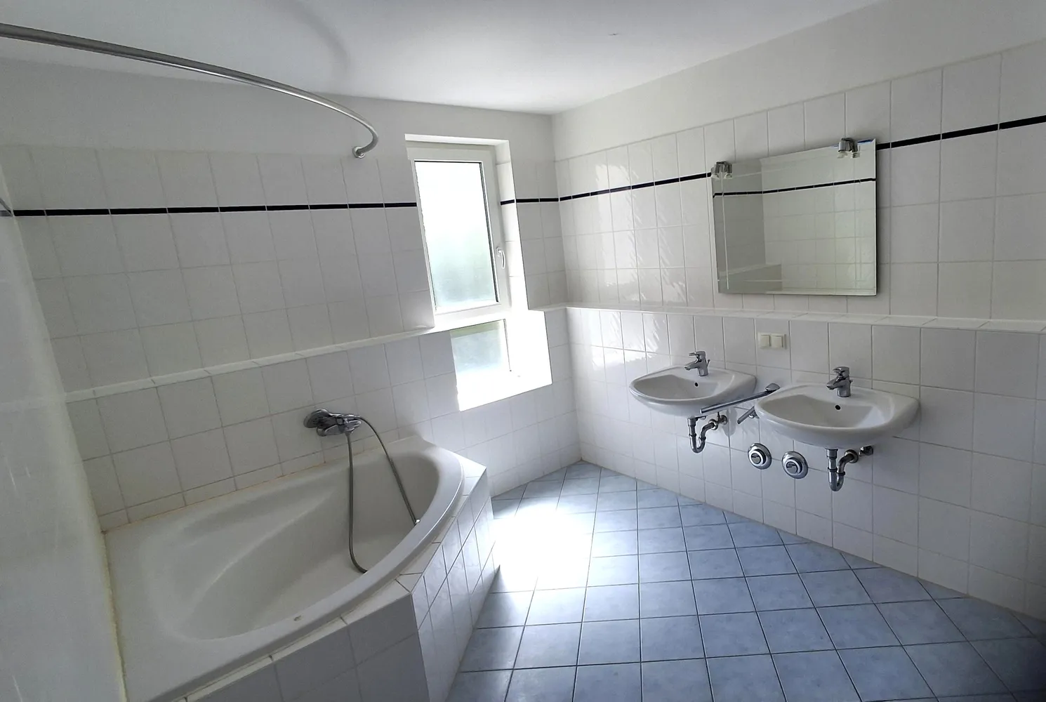 4 Zimmer Wohnung mit 132 m² in Hamburg – Bild 8