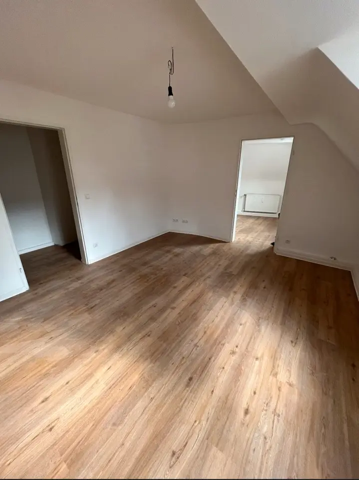 19 Zimmer Wohnung mit 70 m² in Essen – Bild 10