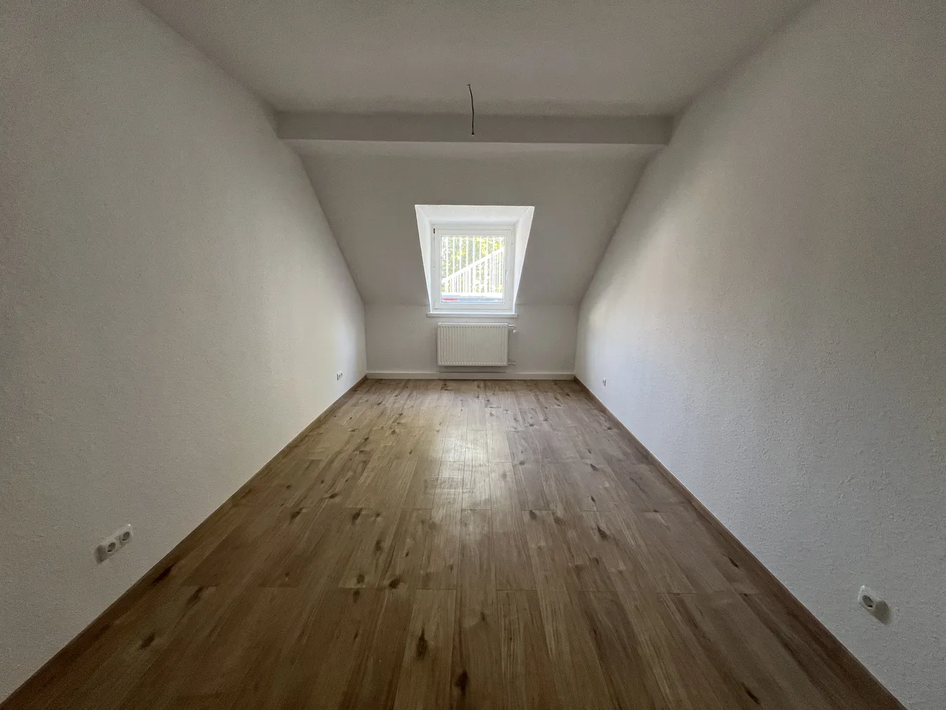 4 Zimmer Wohnung mit 106 m² in Düsseldorf – Bild 4