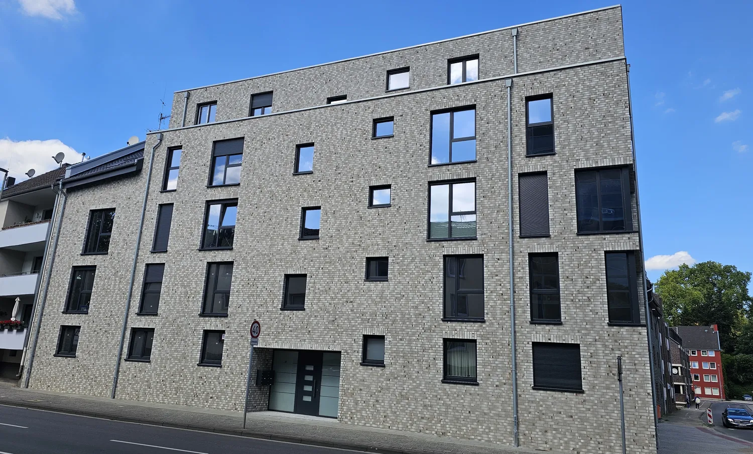 4 Zimmer Wohnung mit 105 m² in Mönchengladbach – Bild 2