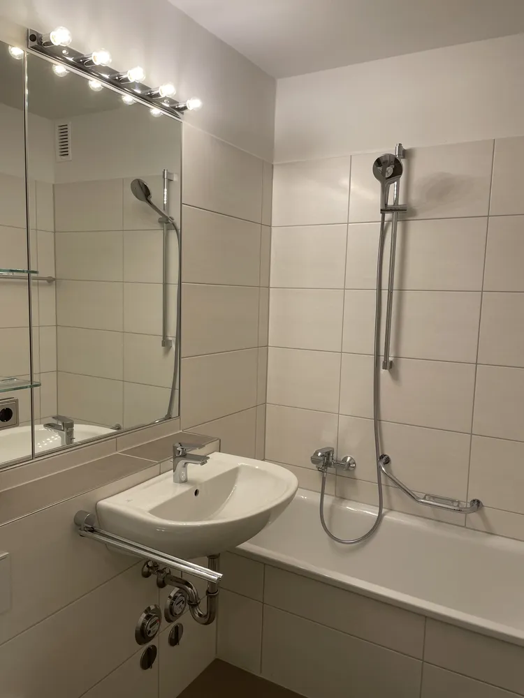2 Zimmer Wohnung mit 44 m² in Hamburg – Bild 11