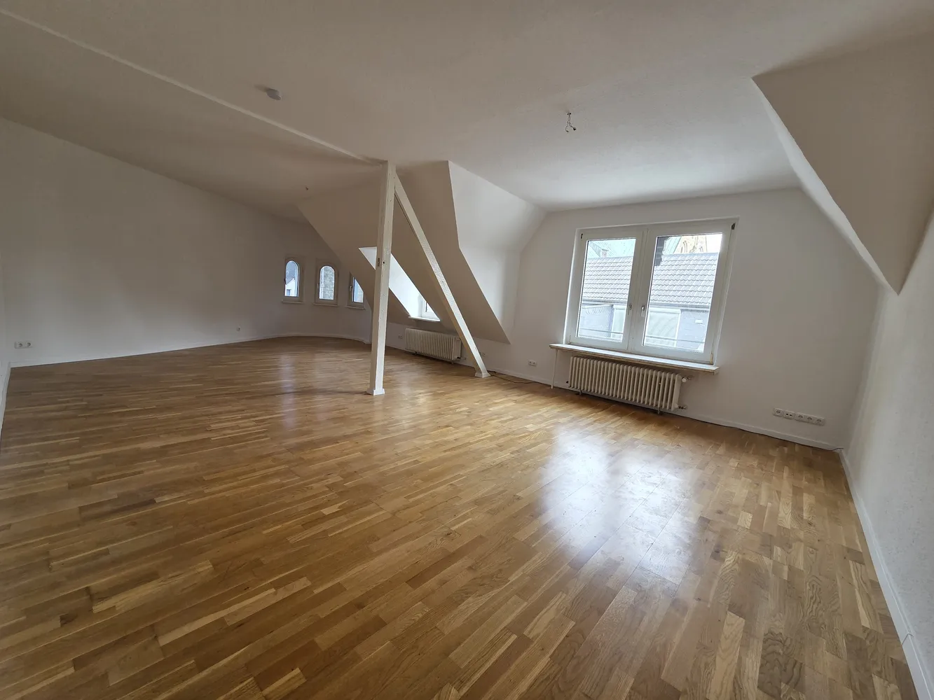 2 Zimmer Wohnung mit 98 m² in Gelsenkirchen – Bild 1