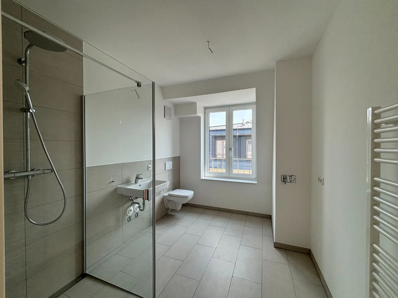 3 Zimmer Wohnung mit 90 m² in Dresden – Bild 1
