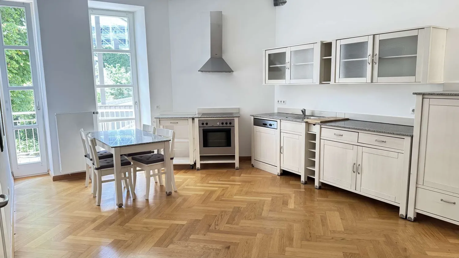 3 Zimmer Wohnung mit 100 m² in München – Bild 9