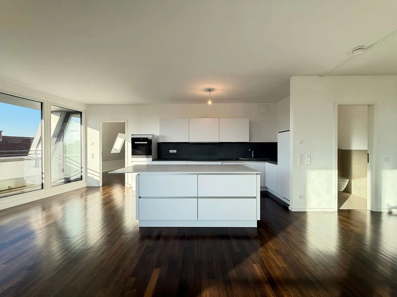 6 Zimmer Wohnung mit 167 m² in München – Bild 8