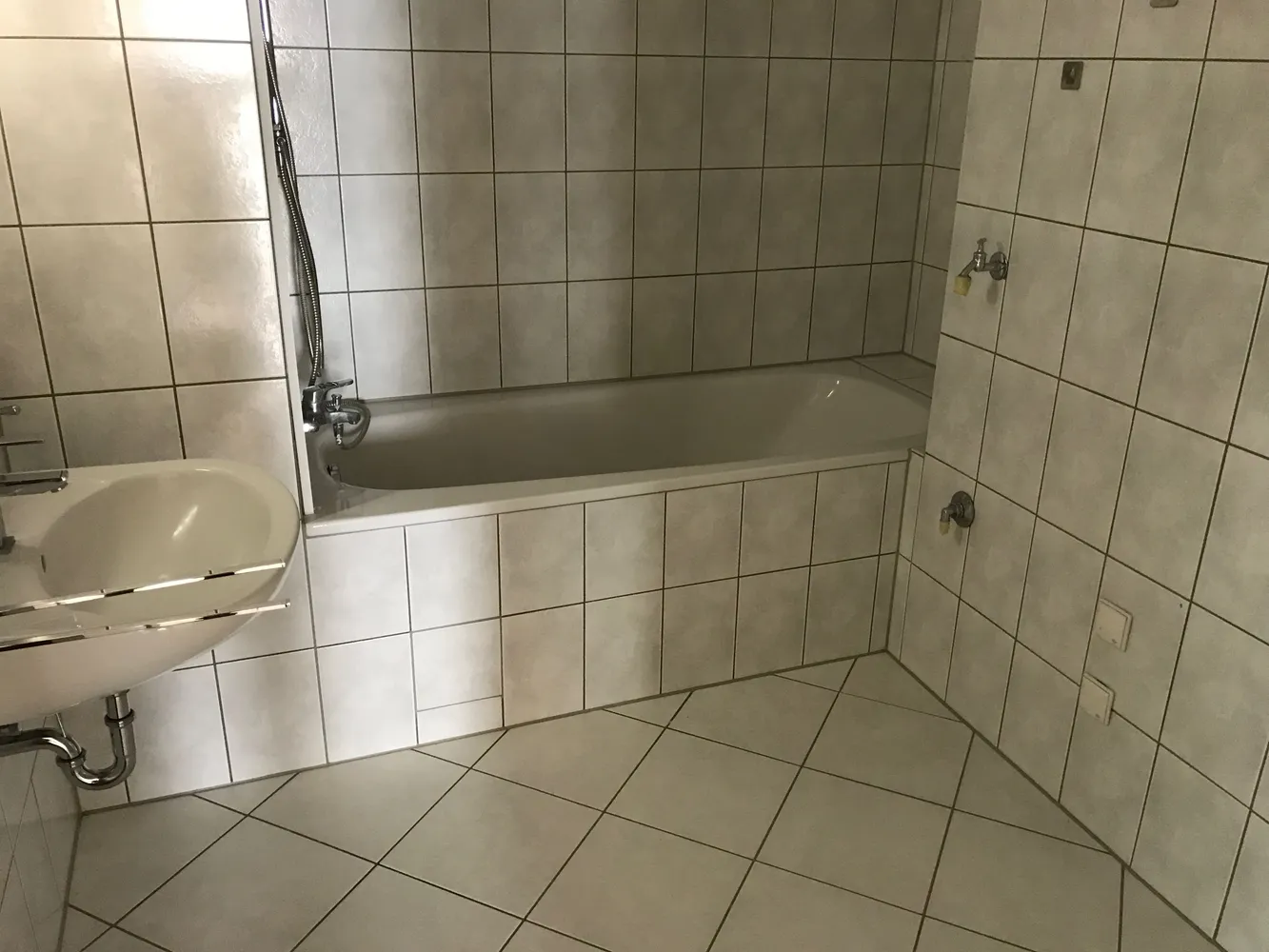 2 Zimmer Wohnung mit 77 m² in Köln – Bild 11