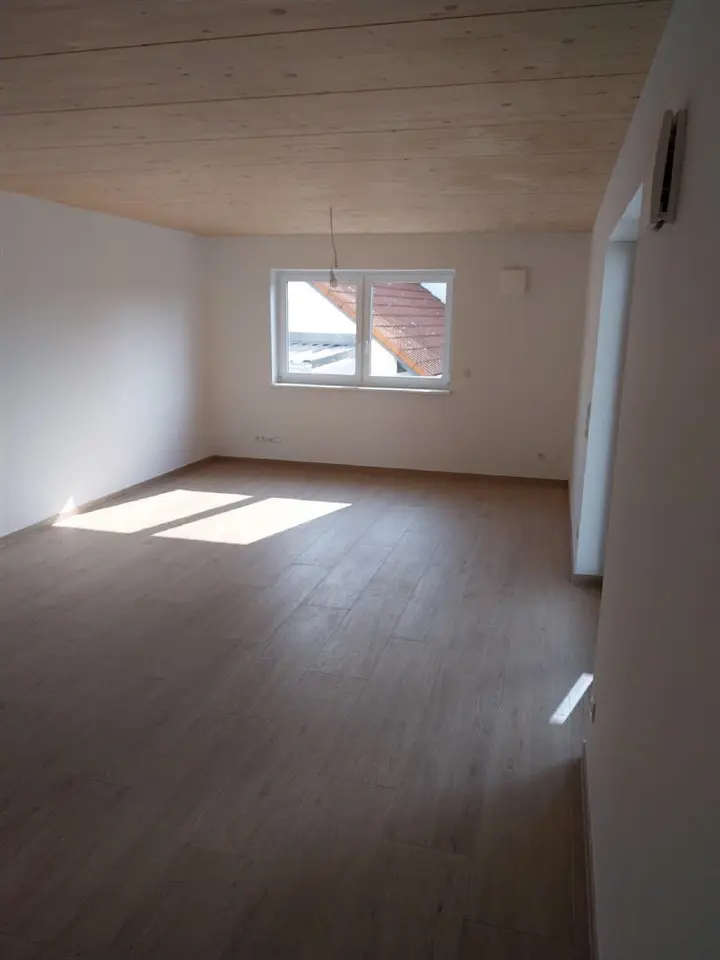 5 Zimmer Wohnung mit 118 m² in Landshut – Bild 1
