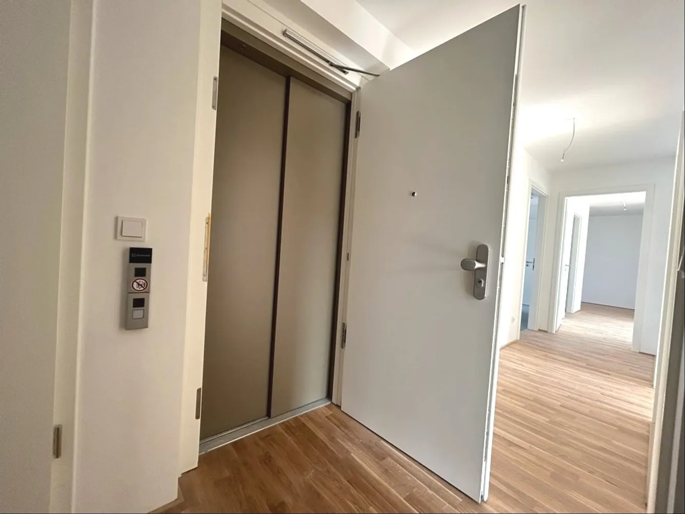 4 Zimmer Wohnung mit 157 m² in Mainz – Bild 3